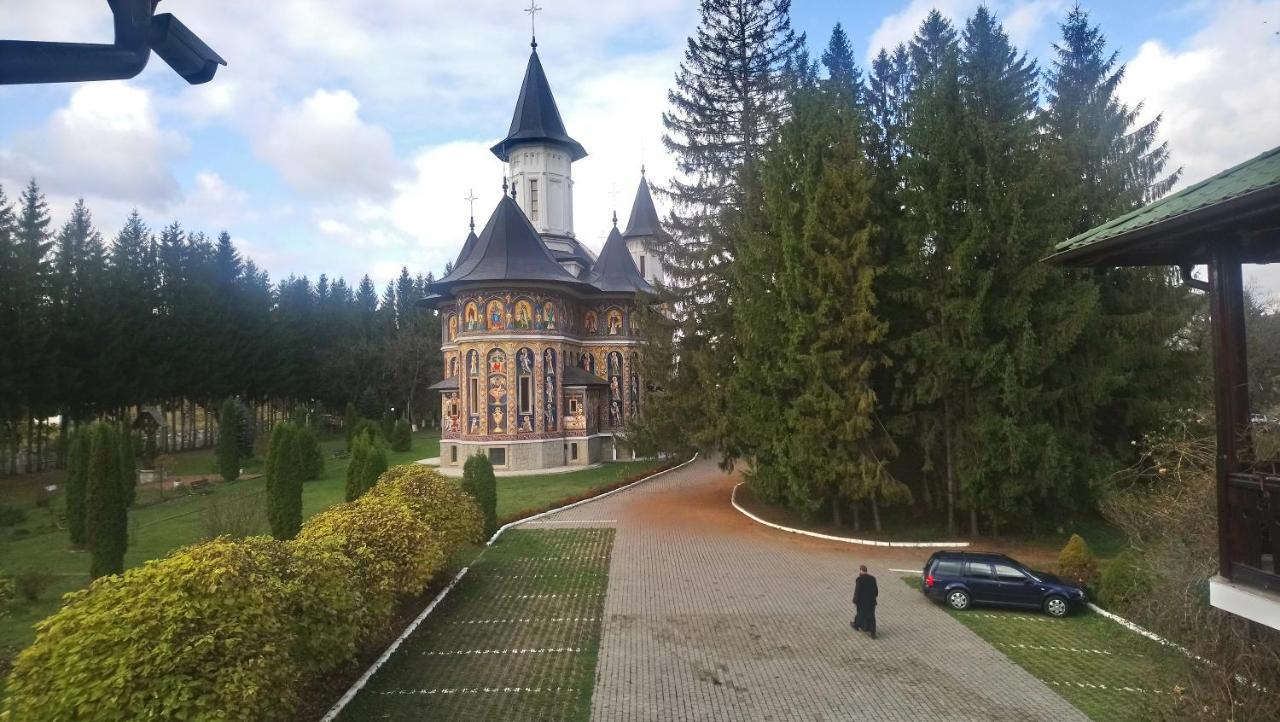 Casa de Pelerinaj Ierusalim Hozeva Guest House Mănăstirea Neamţ Exterior foto